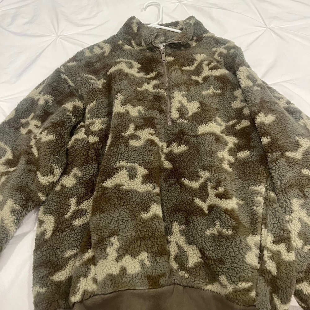 Camo Sherpa